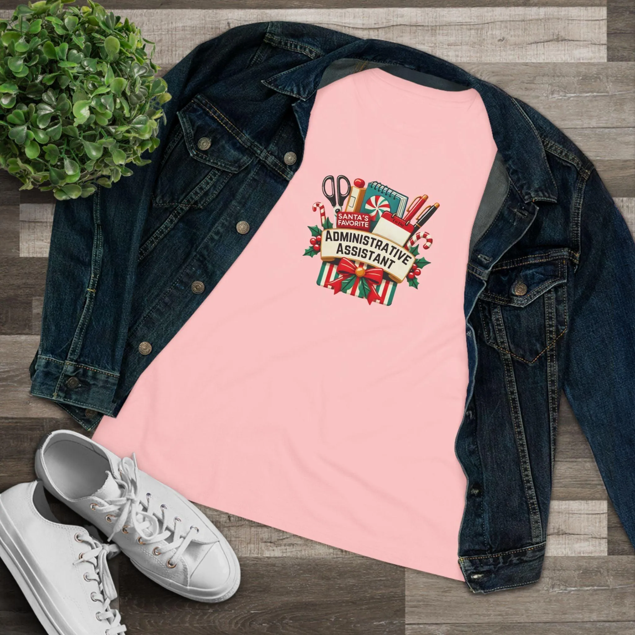 🎅📎 Santa's Favorite Administrative Assistant 🎁🎄 - Women's Softstyle Tee