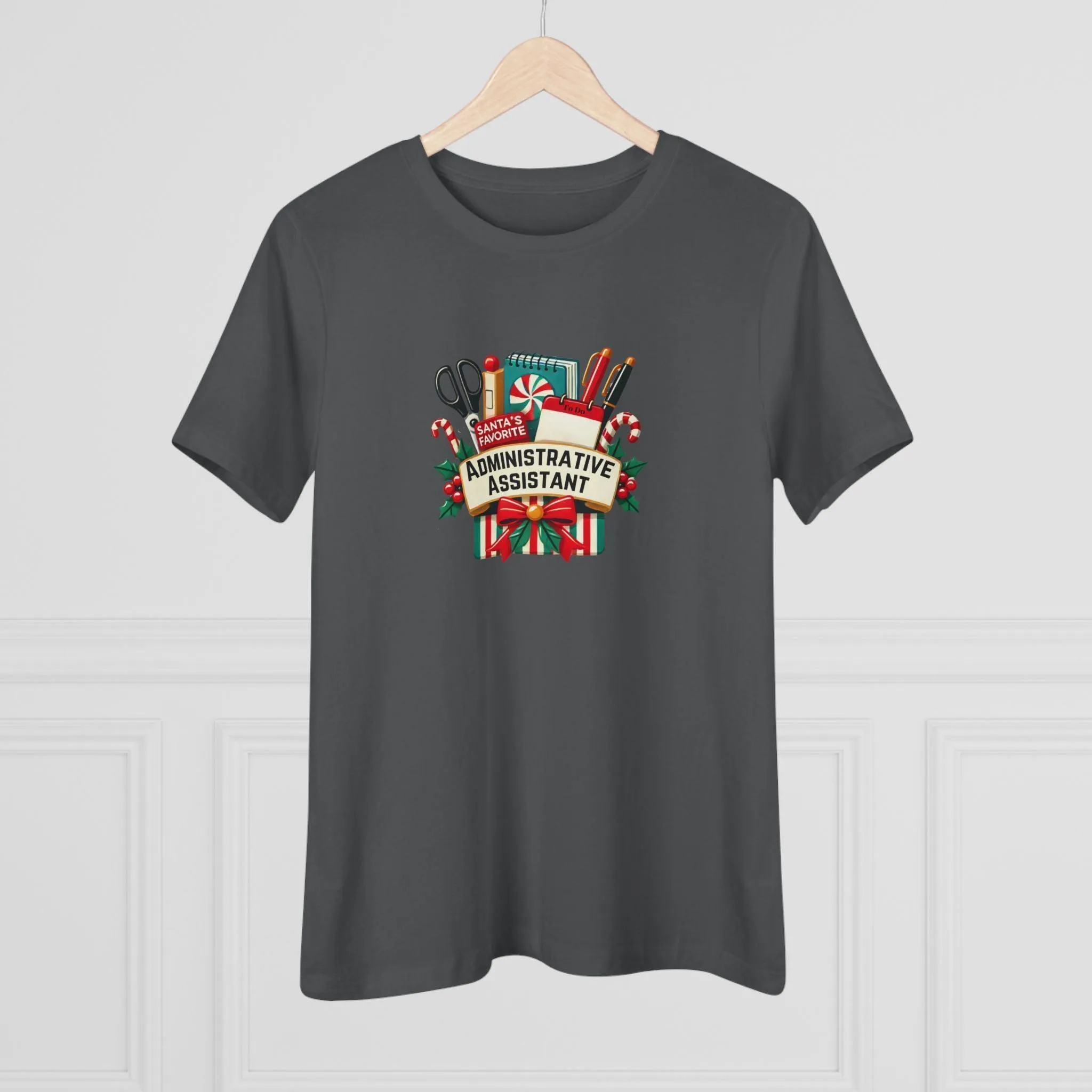 🎅📎 Santa's Favorite Administrative Assistant 🎁🎄 - Women's Softstyle Tee