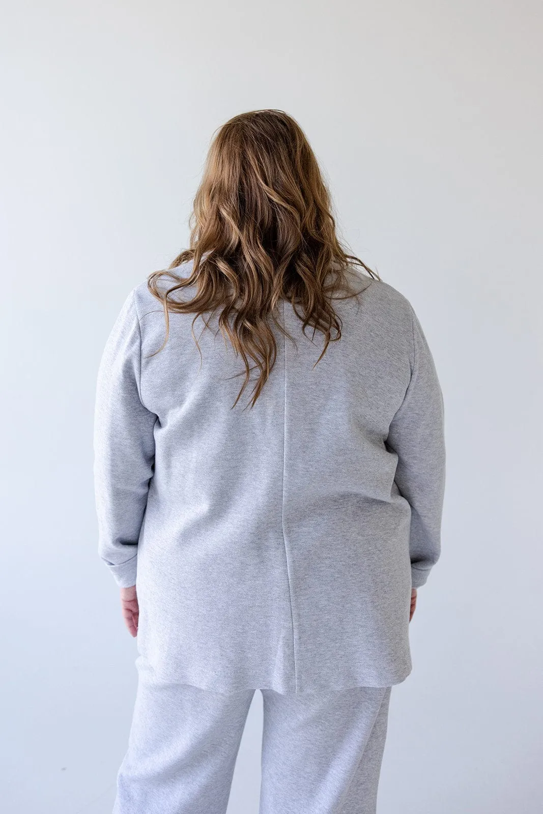KNIT BLAZER IN HEATHER GREY