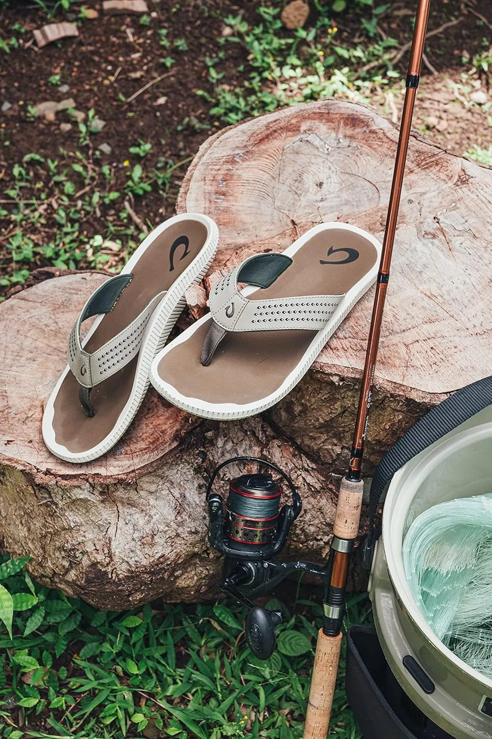 OLUKAI Ulele Men's Beach Sandals, Water Resistant Flip Flops, Arch Support & Comfort Fit, Lightweight & Durable, Enhanced Grip & Traction