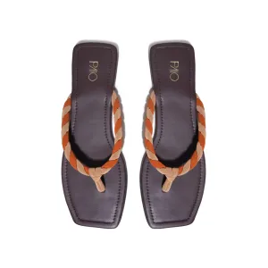 Twisted Knot Tan