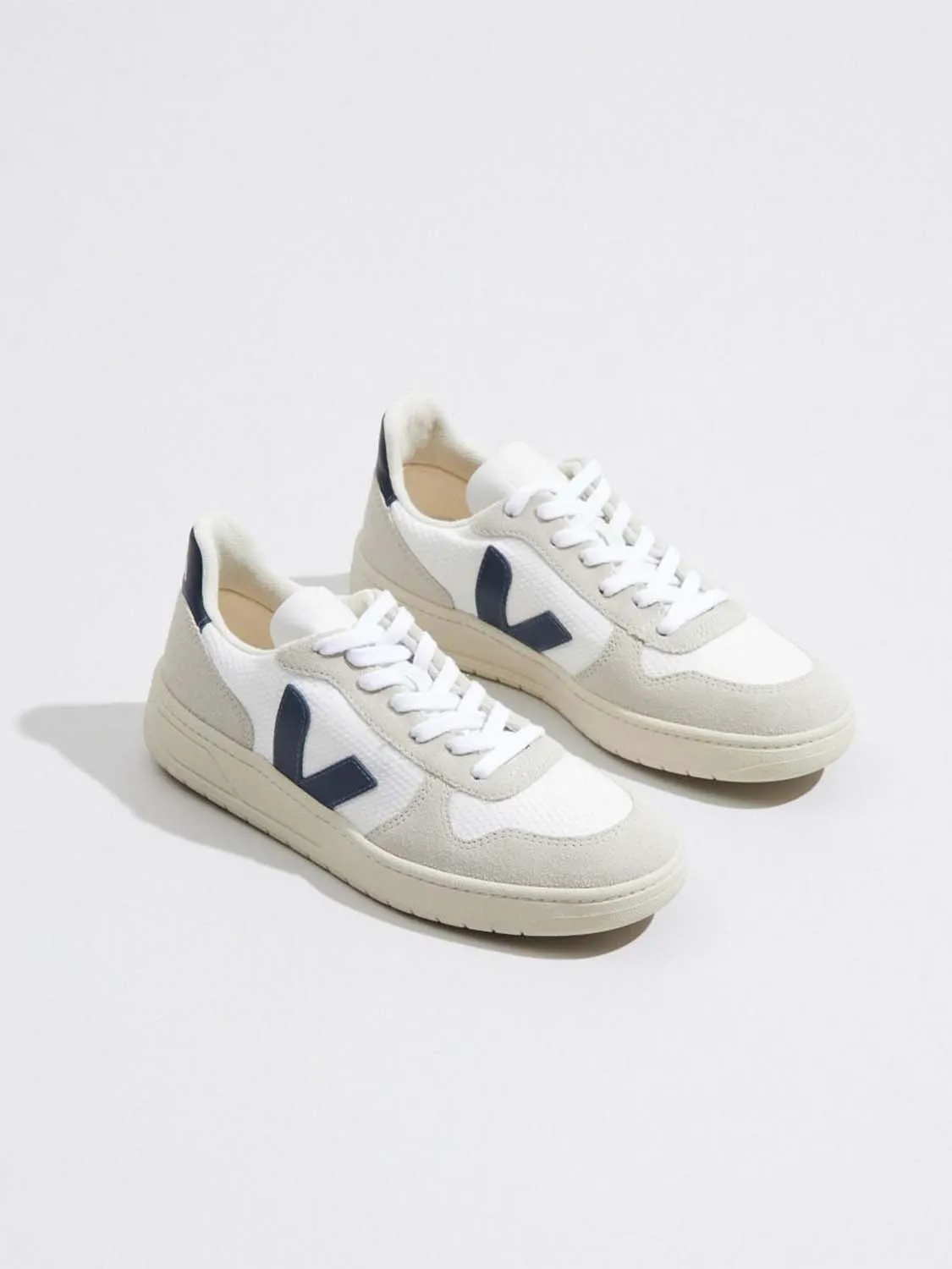 V-10 White Nautico Sneakers
